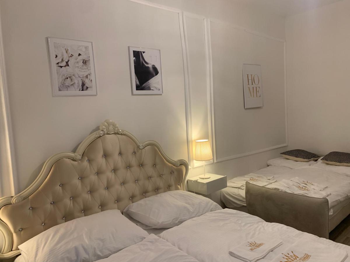 פראג Helen Homestay Vysehrad מראה חיצוני תמונה
